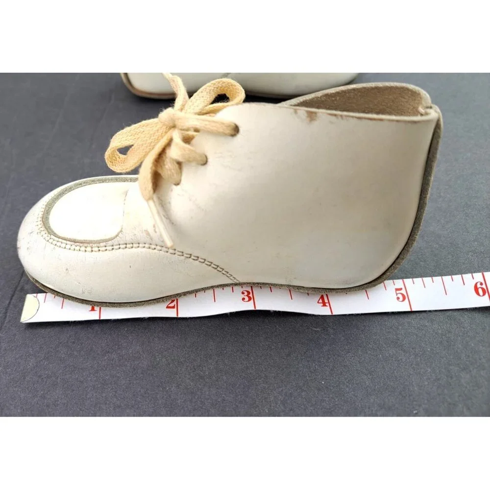 Vintage Baby Leather Lace Up Ankle Boots Shoes Cream Size 3.5 Hand Lasted Mocs